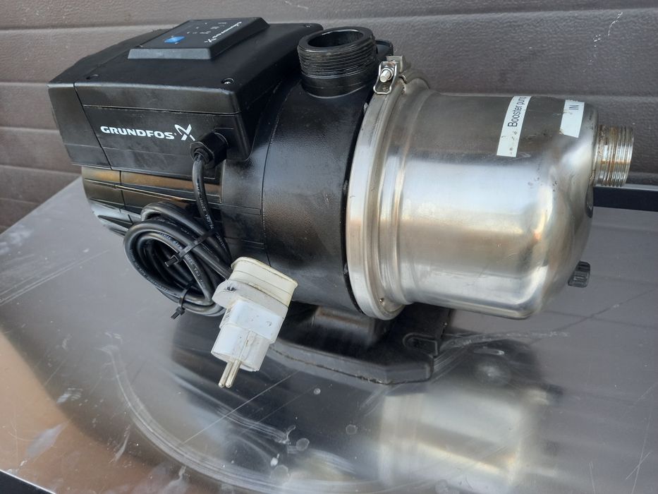 Pompa hidrofor Grundfos