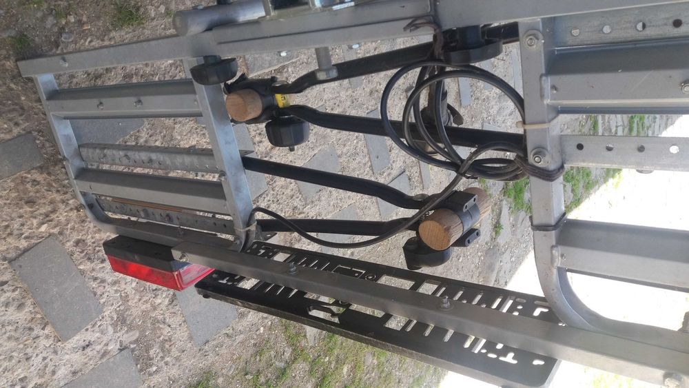 suport   thule   pentru  2   biciclete