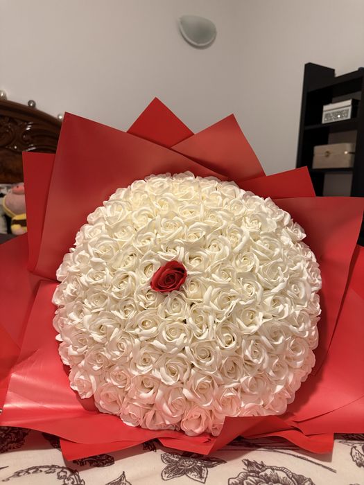 buchet trandafiri 101