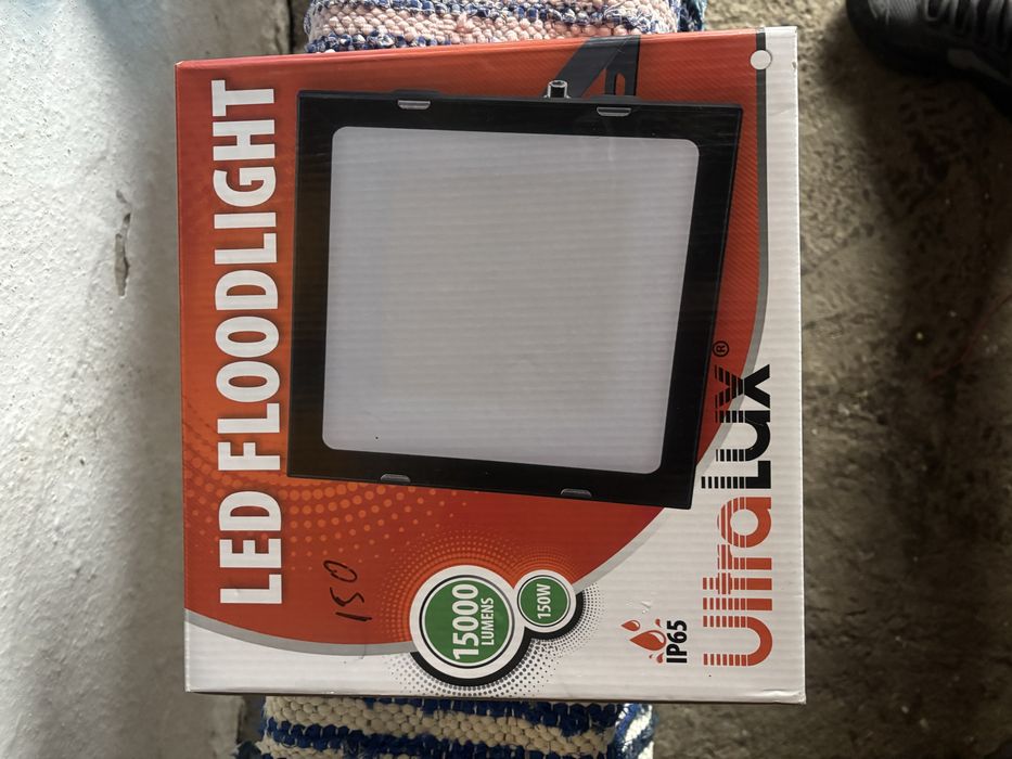 Becuri,proiectoare si lampi pe LED