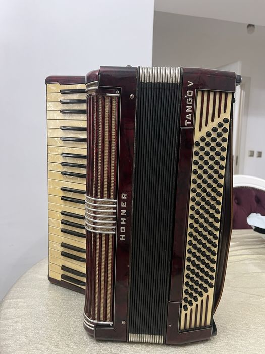 Vand hohner tango v