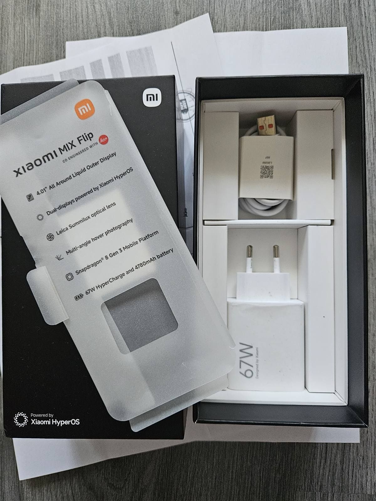 Xiaomi Mix Flip 12/512GB с Гаранция