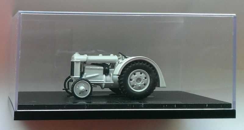 Macheta Tractor Fordson 1921 - Dongguan 1/43