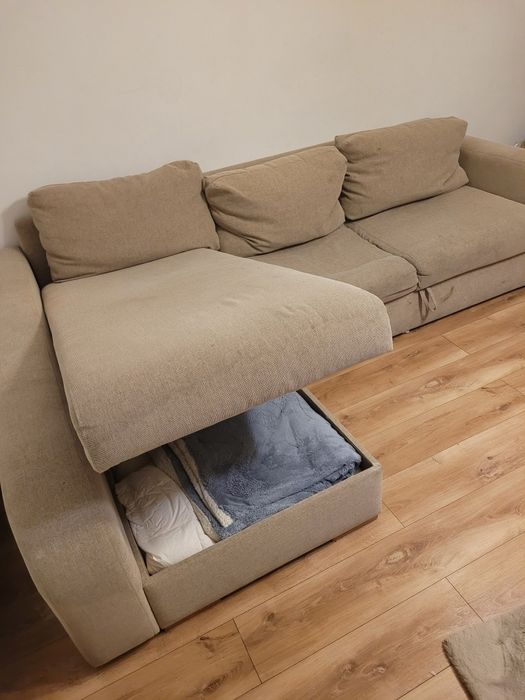 Canapea extensibila cu lada de depozitare