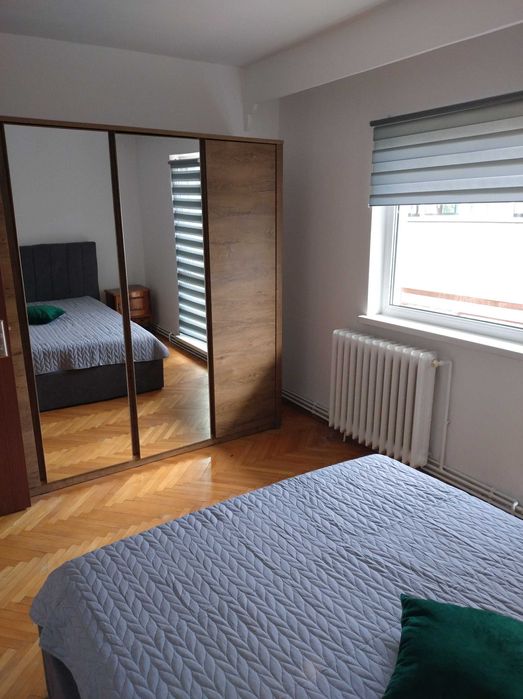 PF. Dau in chirie Ap.3 camere