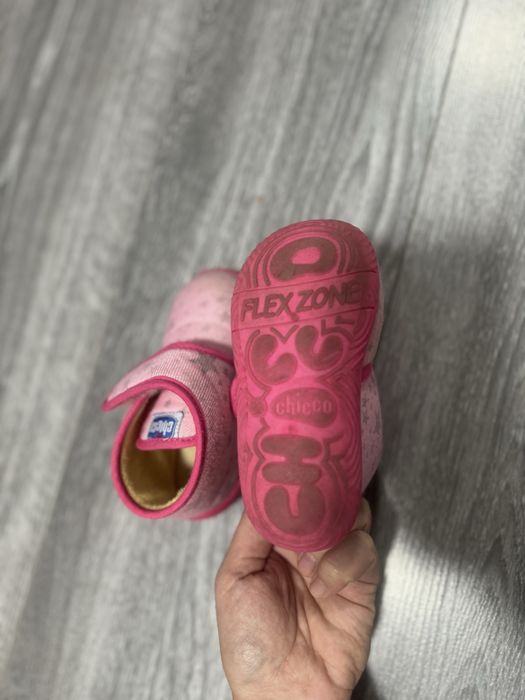 Botosei/Ghete copii chicco 23