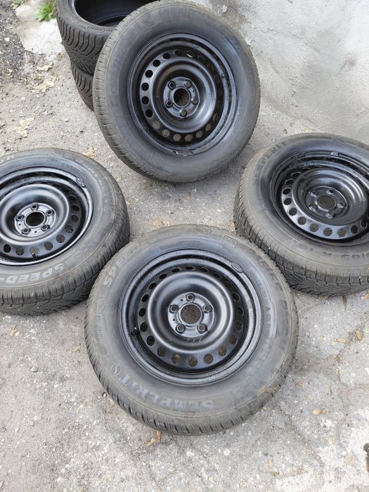 Дачия Дъстар джанти с гуми 16ки