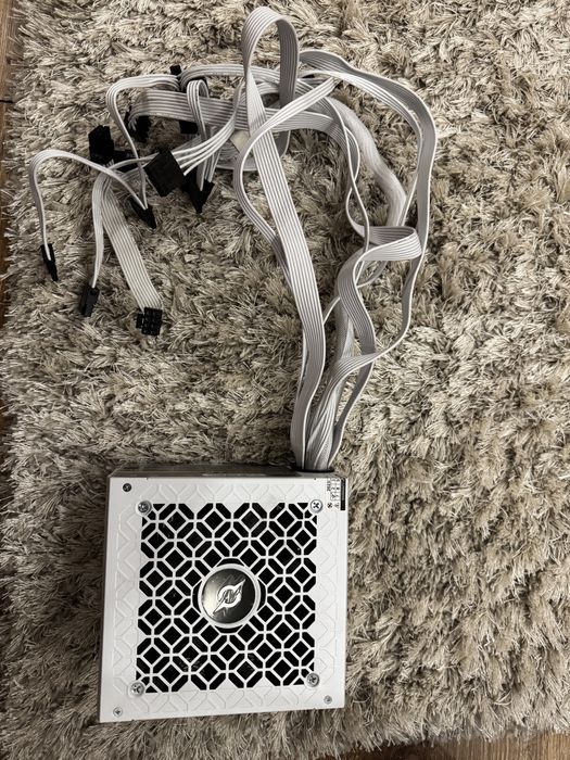 Sursa AQIRYS Pulsar White, 80+ Bronze, 650W