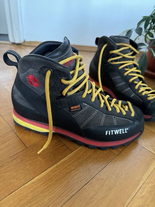 Дамски туристически обувки FITWELL BIG WALL