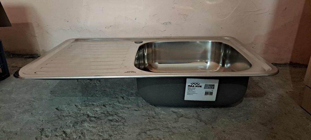 Чисто нова мивка комплект