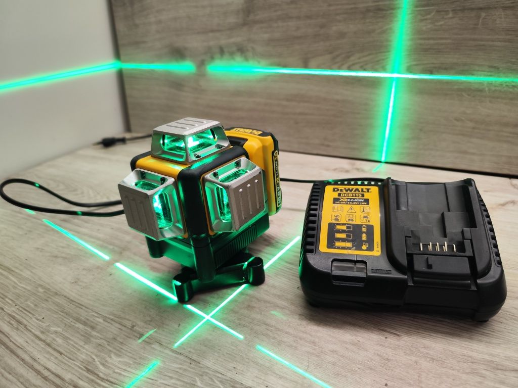 Nivela laser DeWalt 360 grade cu linii verzi DCE089D1G