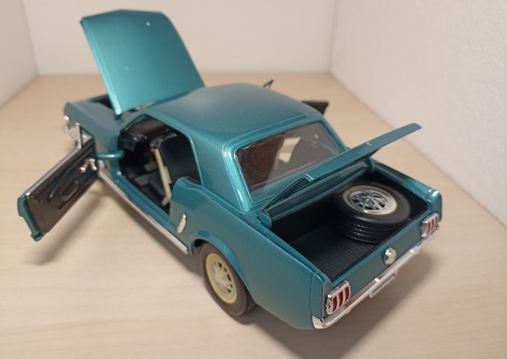 Ford Mustang 1965 mira 1 18
Scara 1/18
MIRA 

Pozele reflectă realitat
