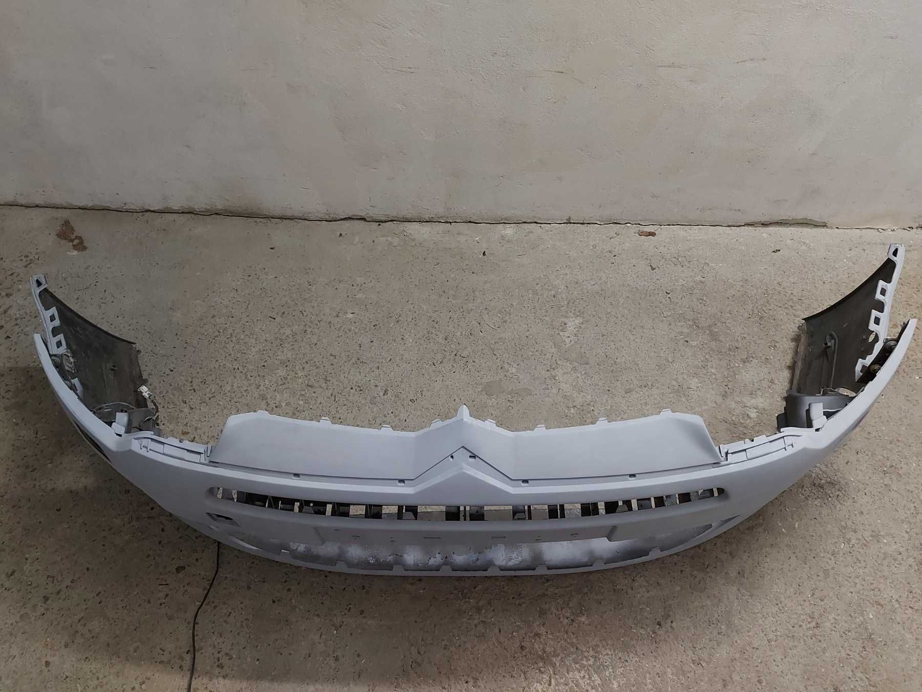 Предна броня-Citroen C5  2009г.