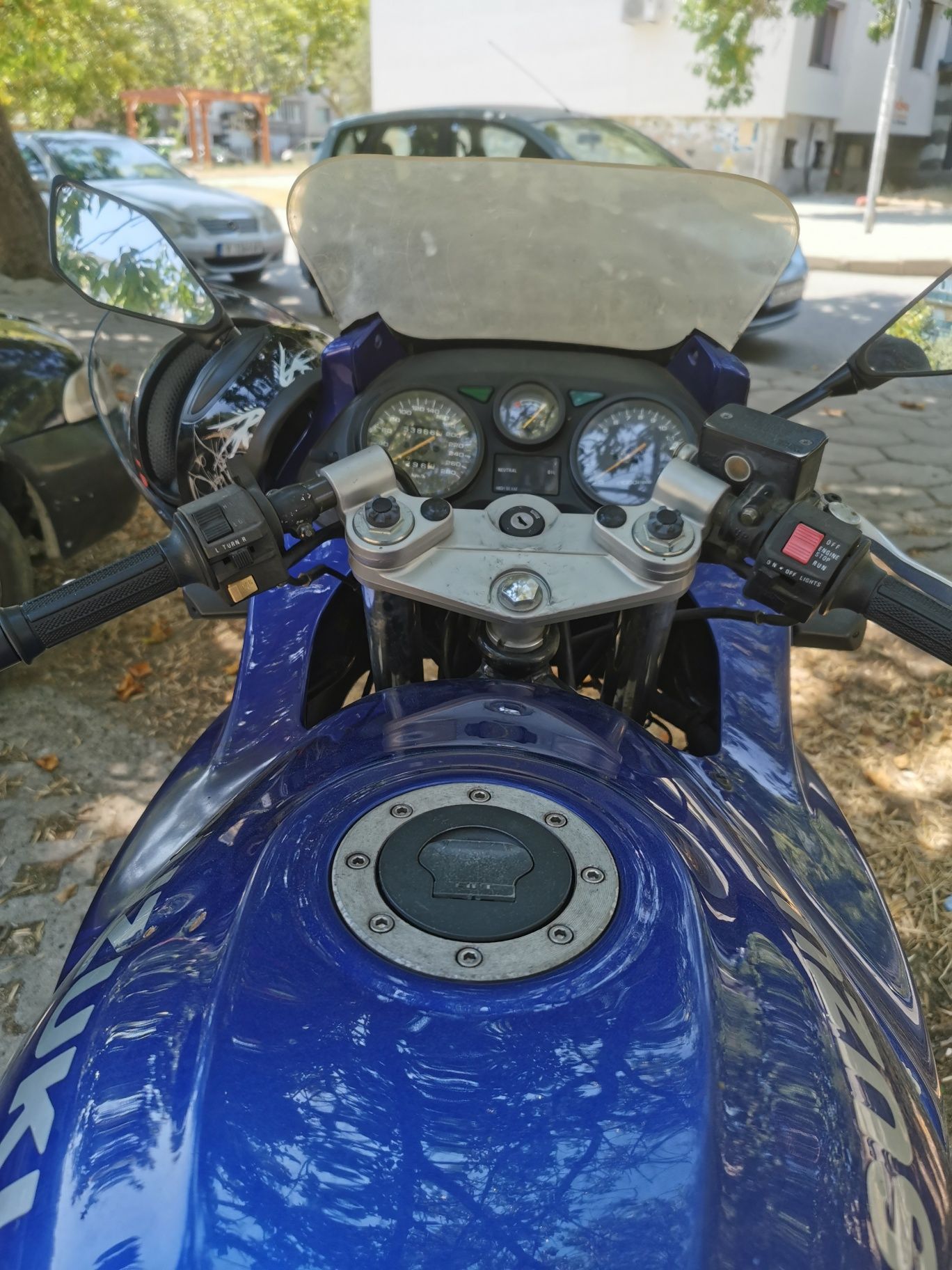 Suzuki GSX600 F KATANA A2