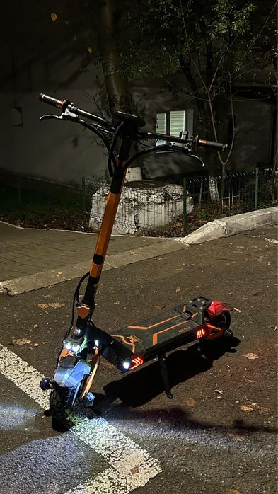 Trotineta electrica KuKirin G3 PRO Modificată