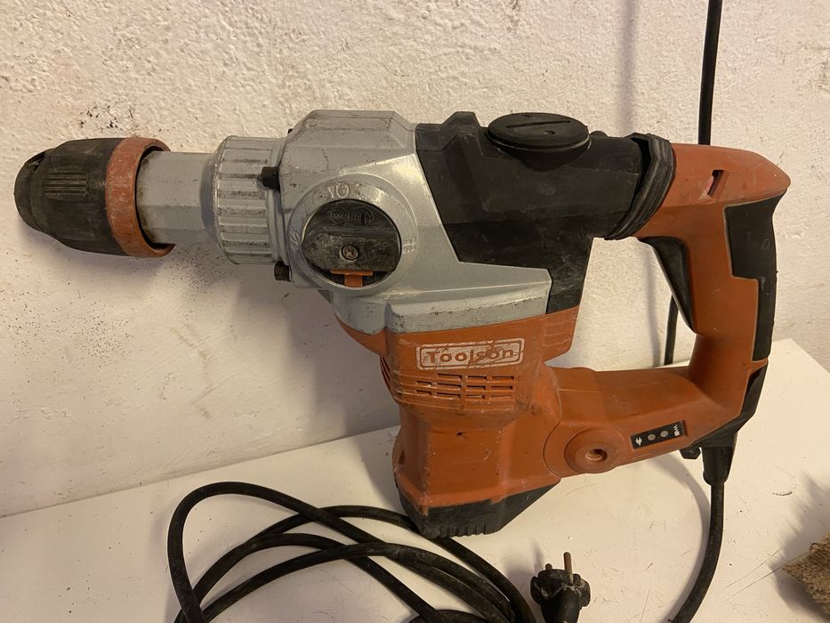 Бетонобъркачка палетна количка къртач под наем