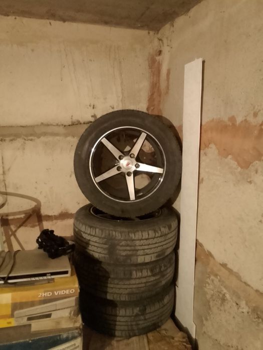 Продам диски с резиной