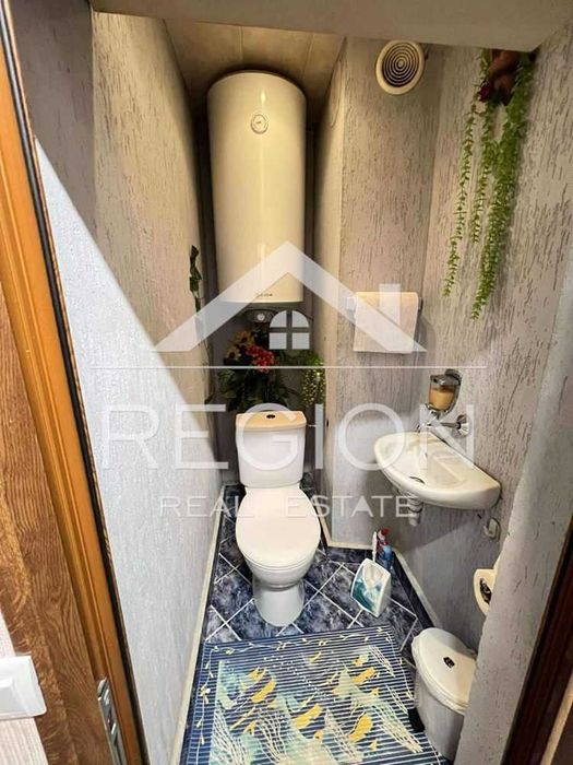 Дава се под наем Четиристаен апартамент в Варна, Цветен квартал - 89 кв.м за 612 € - Снимка #11