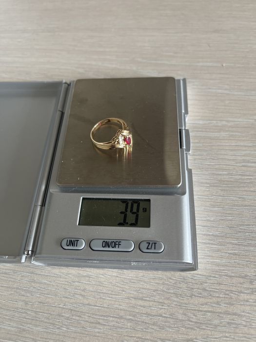 Inel aur galben 14k cu rubin