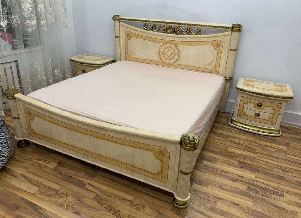 Продам спальный гарнитур б/у 180000   Алматы