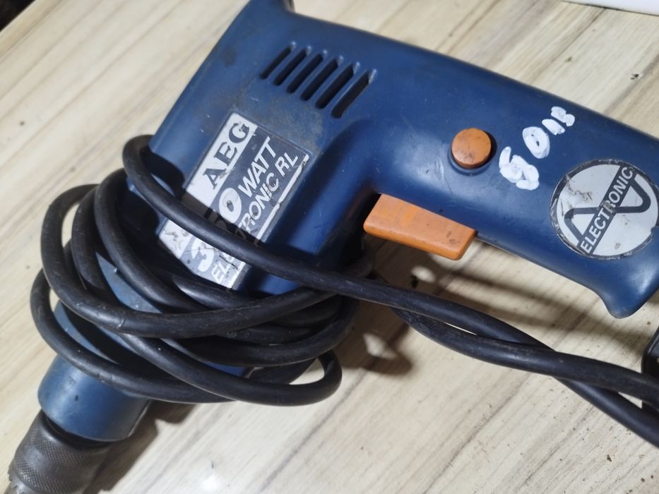 Бормашини black & Decker, аег