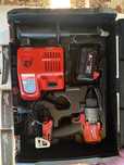 Masina de gaurit/infiletat cu 2 acumulatori Milwaukee M18 FDD2-502X