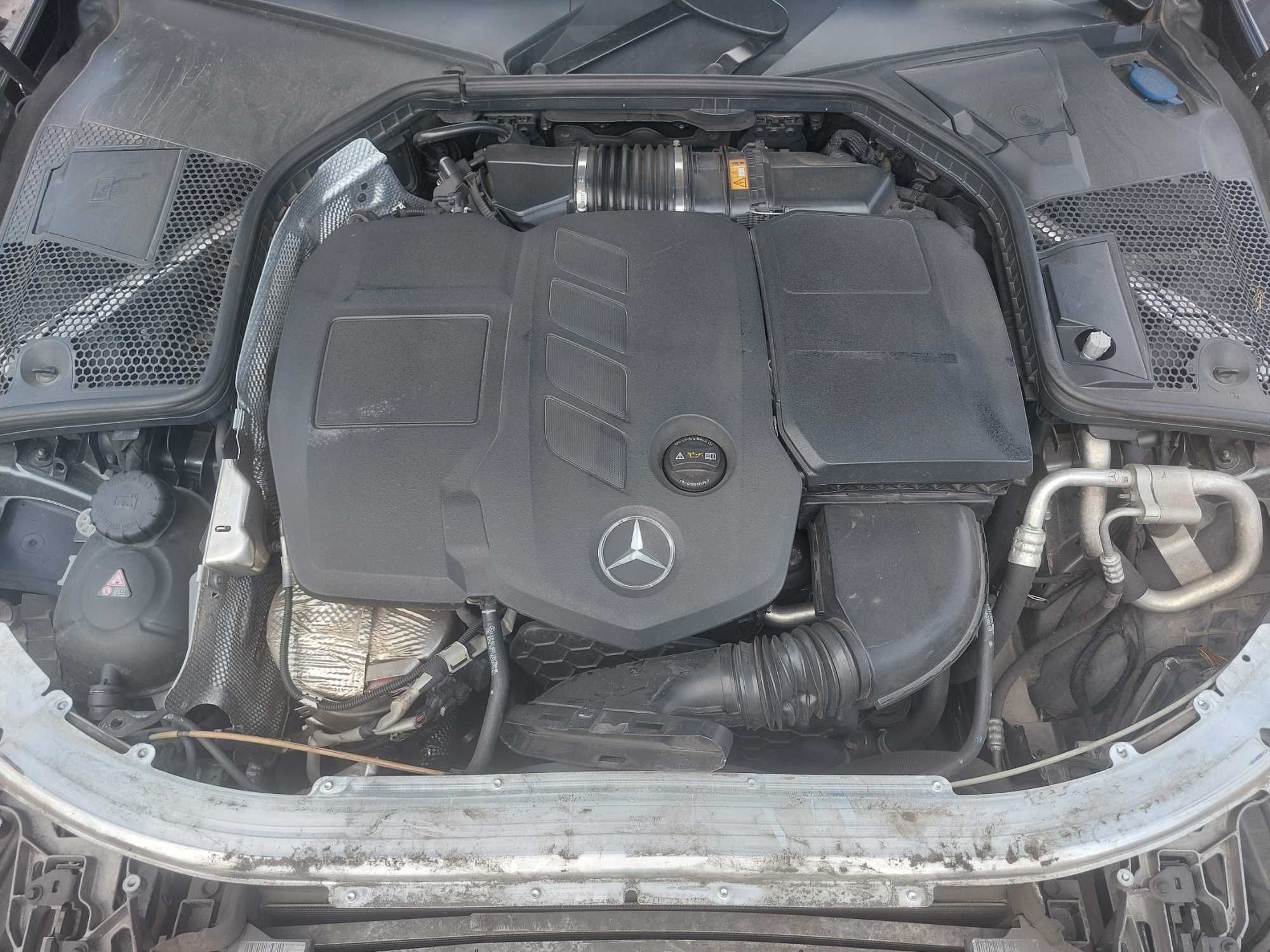 На Части:Mercedes W205 FACE AMG C220d 2019 Ляв волан,Диг.табло,Дистрон