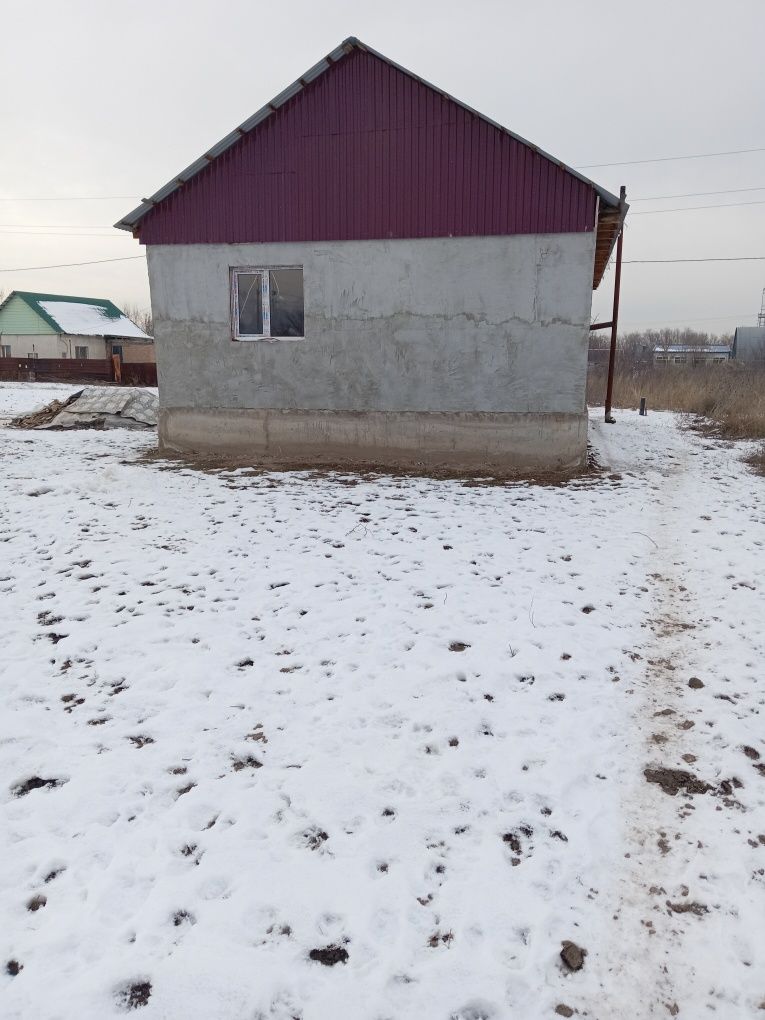 Дом продается ближе на городу 71 Разезд