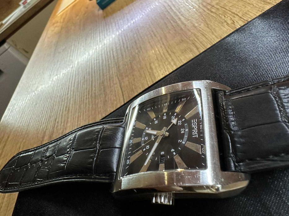 Продажба употребяван часовник ESPRIT