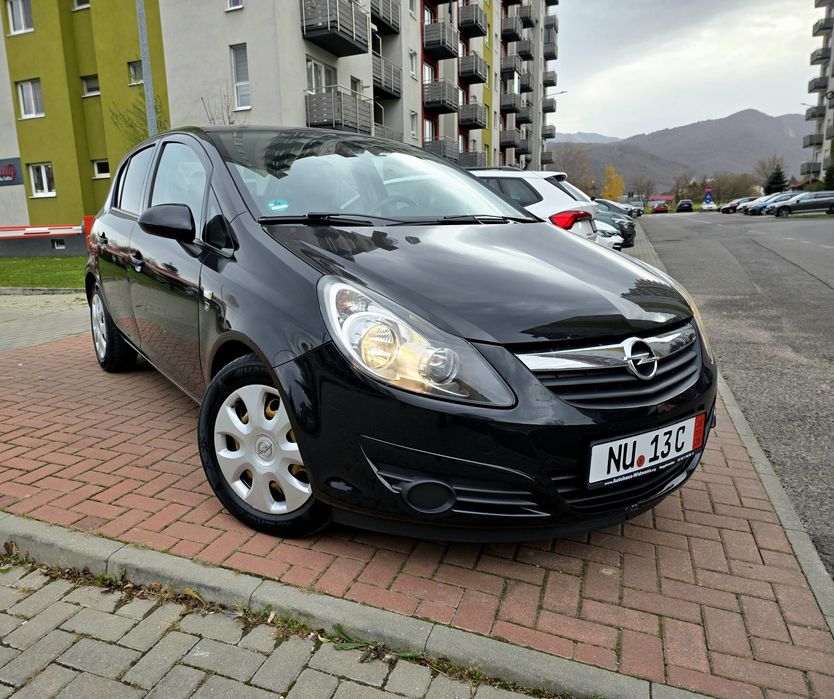 Corsa D //2011 // Euro 5 //-2999 euro