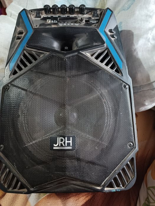 Boxă de vânzare stare excelentă