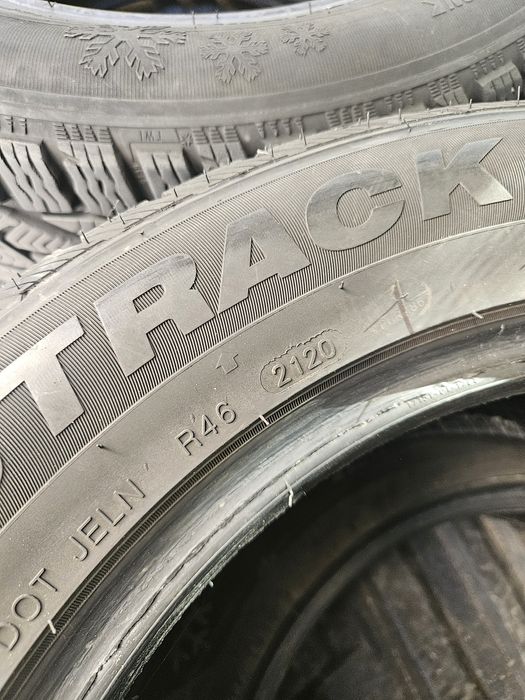 Гуми 225/55/17 2броя