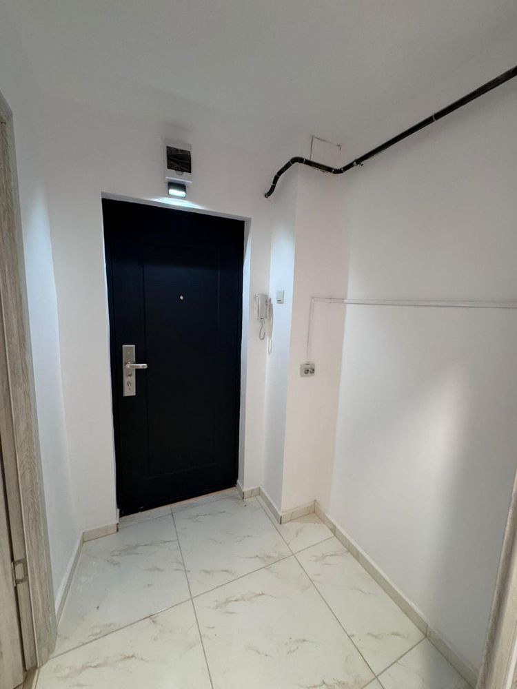 Apartament de vanzare, 2 camere, renovat 2024