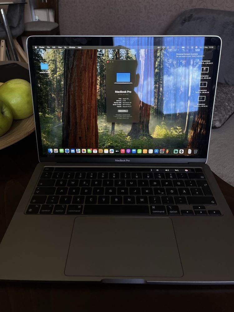 Apple Macbook Pro M2, 2022, 256GB, 8-Core.