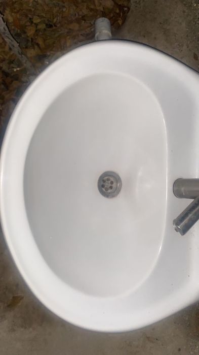 Раковина б/у без царапин