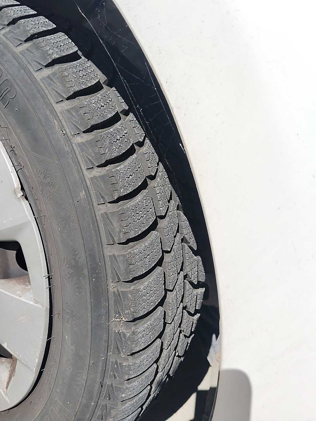 Toyota Yaris товарна на газ ПБ.