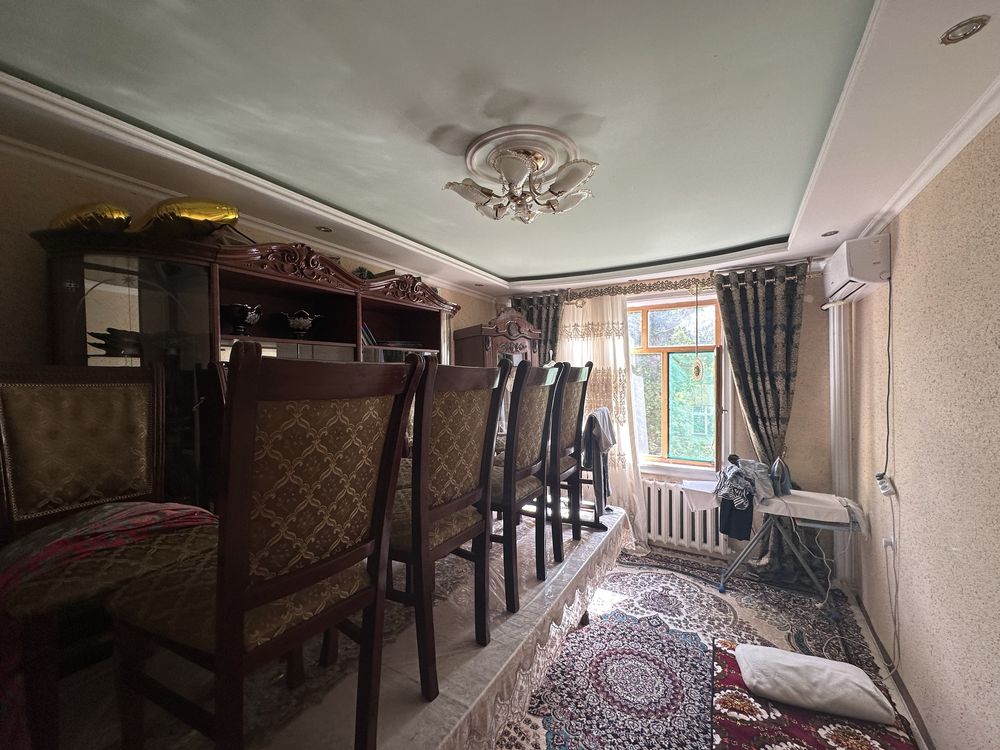 Ттз 2 Продаётся квартира 3/3/4 балкон 1.5х6