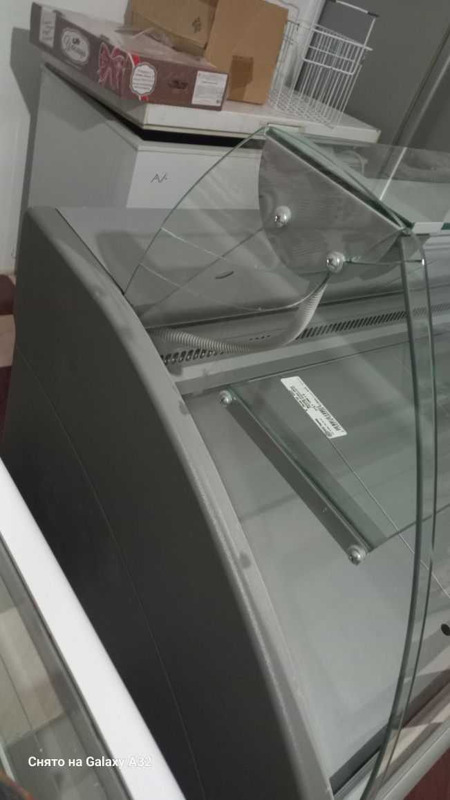 Продается  оборудование для магазина