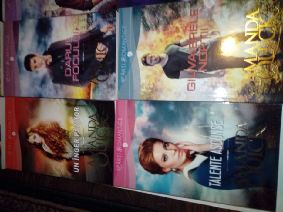 Carti romantice  MARY BALOGH  21 volume in stare noi noute