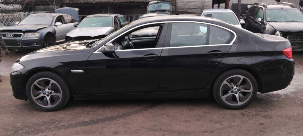 Dezmembrez BMW F10 2.0 D 105 KW an 2013 cod motor N47D20C