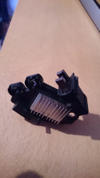 Releu alternator bmw e39, e46 2.0 diesel 136 cp