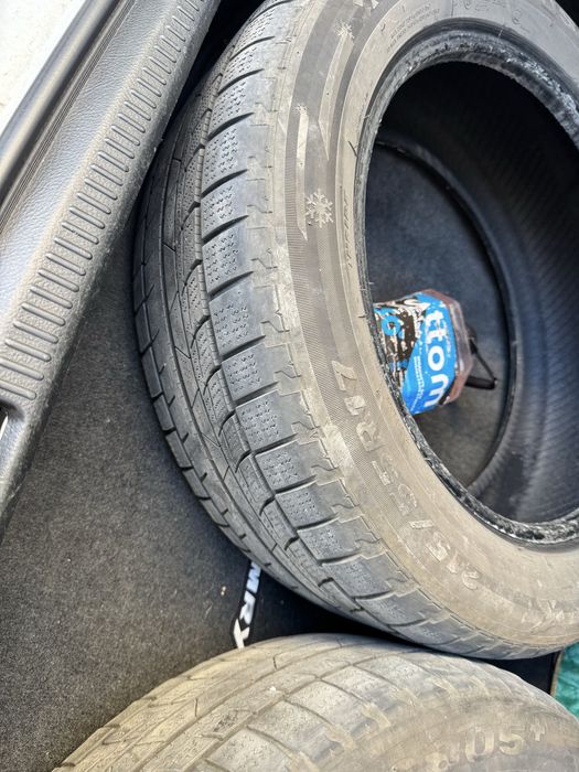 Продам шины 215/55 R17