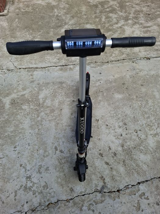 Trotinetă electrică marca Kugoo S1 , 424 Km parcurși.