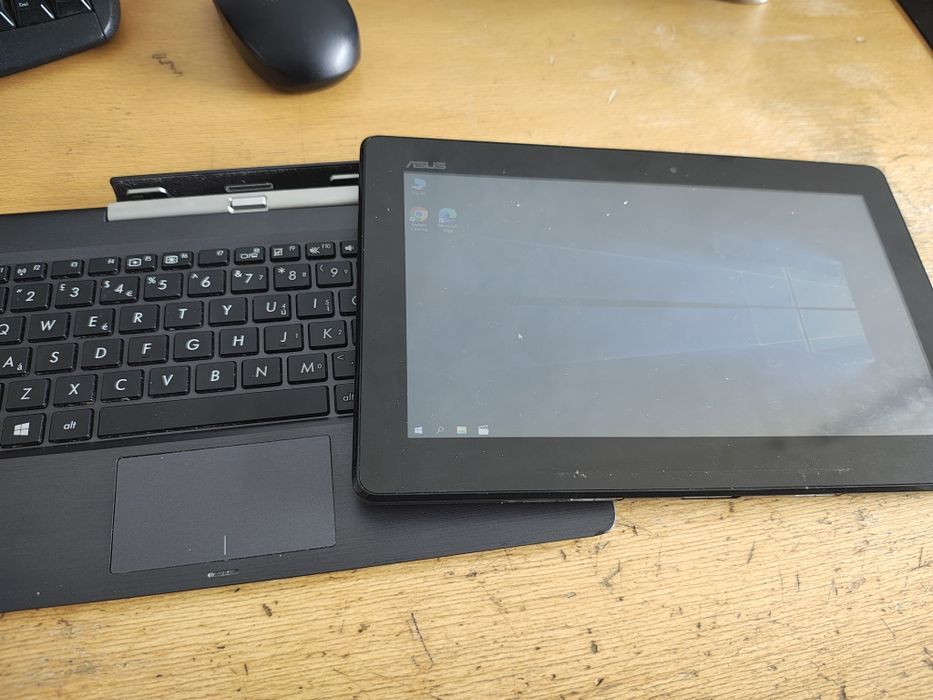 Asus transfomer t100.