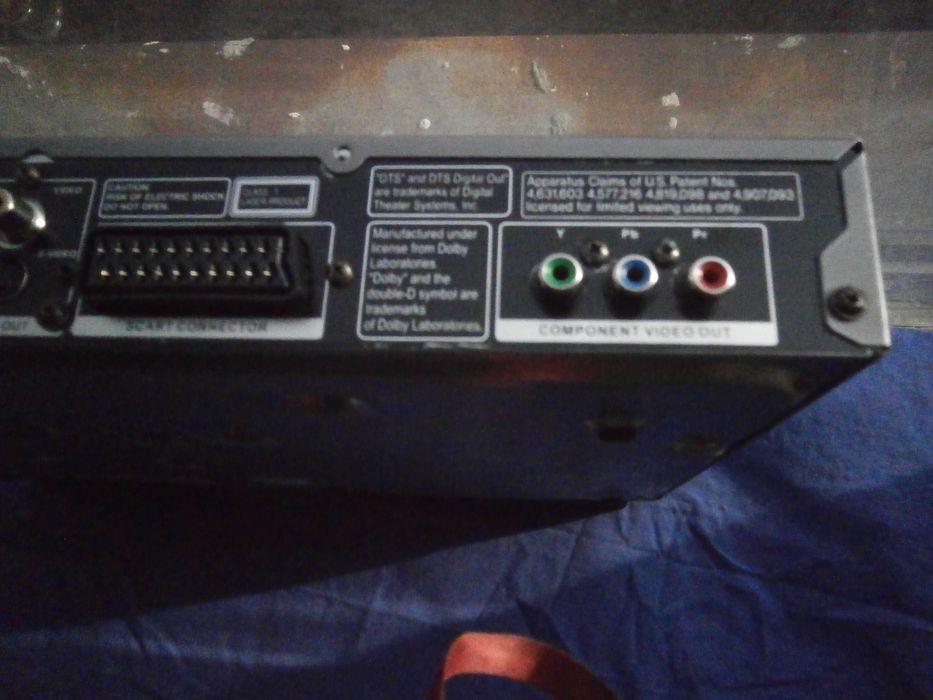 Видео Плеър,Американски,"CROWN"