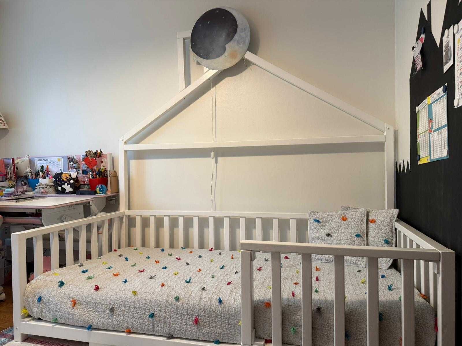 Vand Mobilier (Lura Atelier) camera copil (pat stil Montessori)+birou