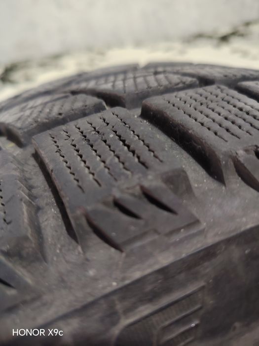 BMW 7.45 dan yechilgan moshina sotilip keti.