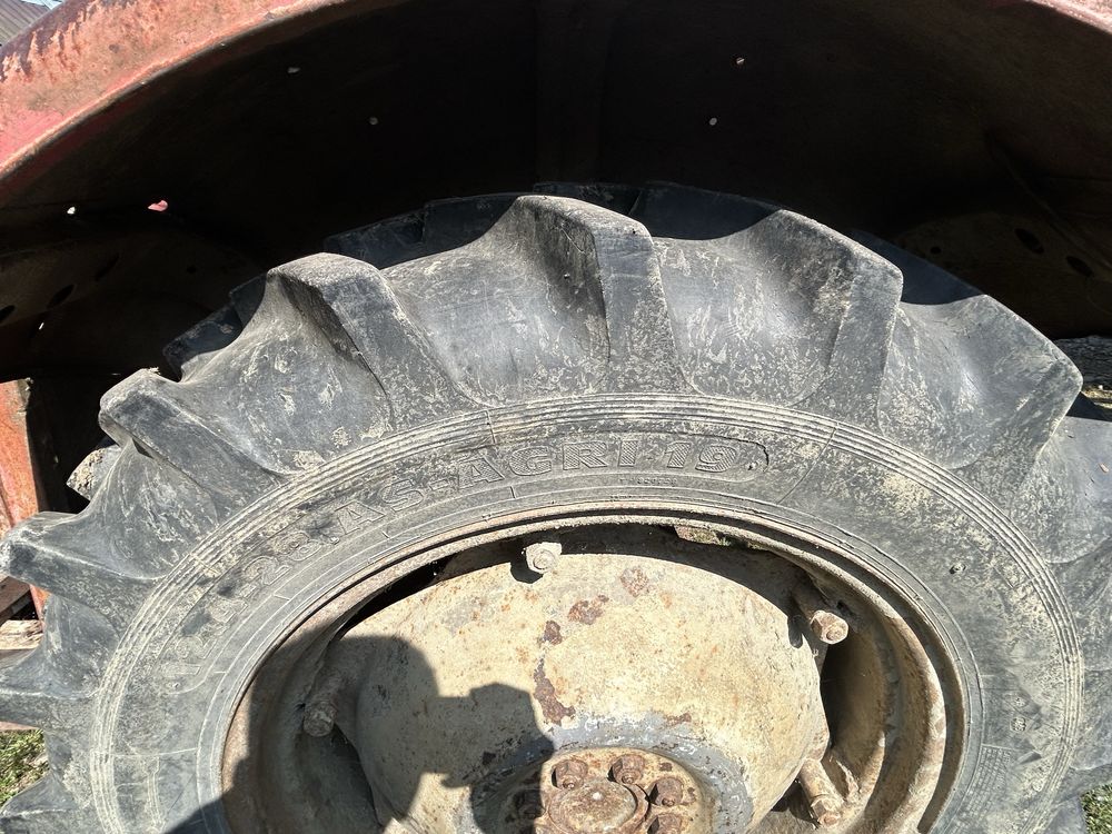 Tractor Massey Ferguson FE-35