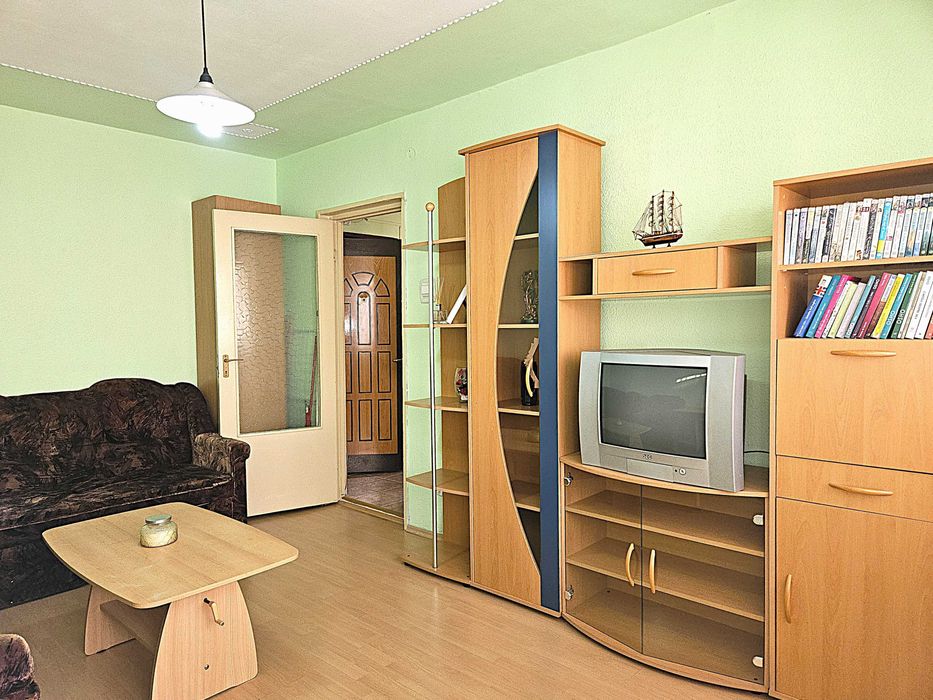 Apartament de vanzare 3 camere decomandat, Cartier Aurel Vlaicu - Arad