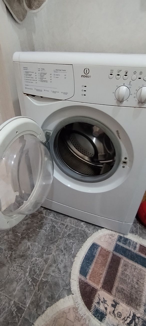 Продам стиральную машинку